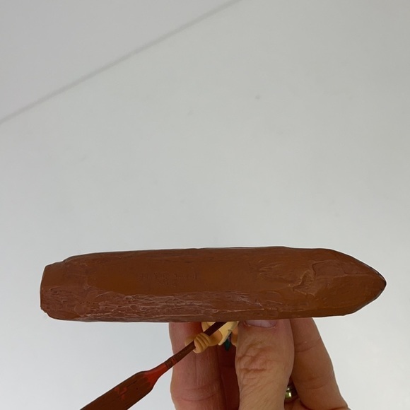 HALLMARK Disney Pocahontas ornament - Picture 4 of 6